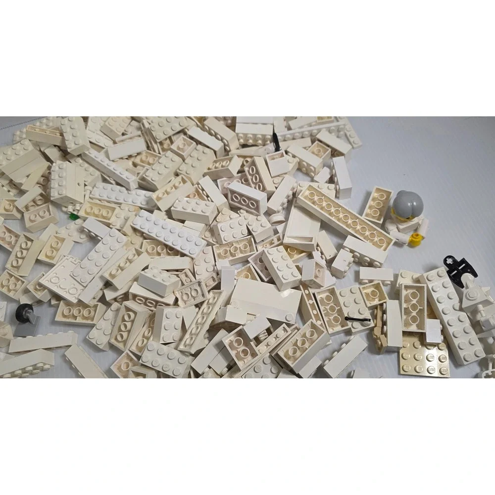 LEGO White‎ Bricks Lot Minifigure Parts Wings Specialty Pieces Bulk 1.6 lb